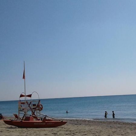 Larte Al Mare Vicino Spiaggia Con Ac E Wifi Διαμέρισμα Σαβόνα Εξωτερικό φωτογραφία
