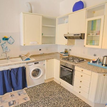 Larte Al Mare Vicino Spiaggia Con Ac E Wifi Διαμέρισμα Σαβόνα Εξωτερικό φωτογραφία