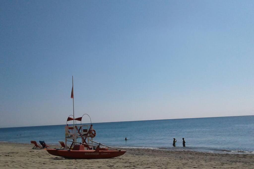 Larte Al Mare Vicino Spiaggia Con Ac E Wifi Διαμέρισμα Σαβόνα Εξωτερικό φωτογραφία